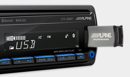 картинка Автомагнитола ALPINE UTE-201BT купить в магазине CAROBASS