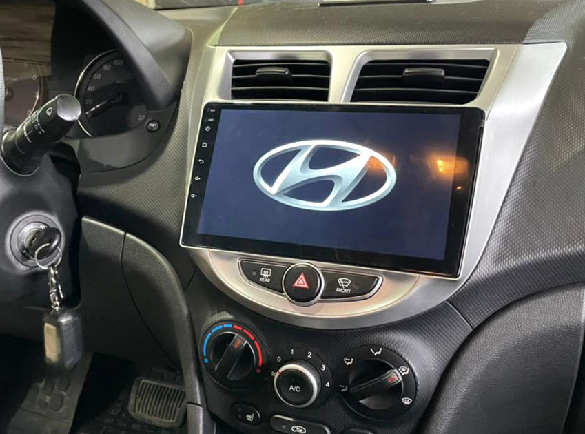 картинка Переходная рамка 9" для HYUNDAI Solaris 2011-17 Incar RHY-FC322 купить в магазине CAROBASS