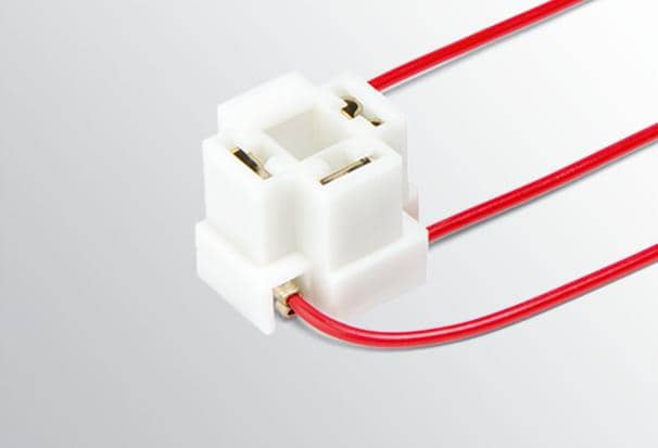 картинка Колодка под лампу H4 CARGEN AX338 купить в магазине CAROBASS