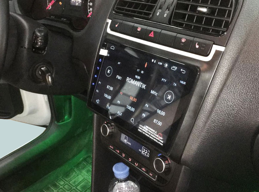 картинка Переходная рамка 9" для VW Polo 2014+ Incar RVW-FC584 купить в магазине CAROBASS