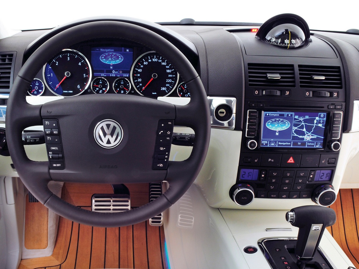 картинка Рамка для а/м VW TOUAREG AFA-VW02 купить в магазине CAROBASS